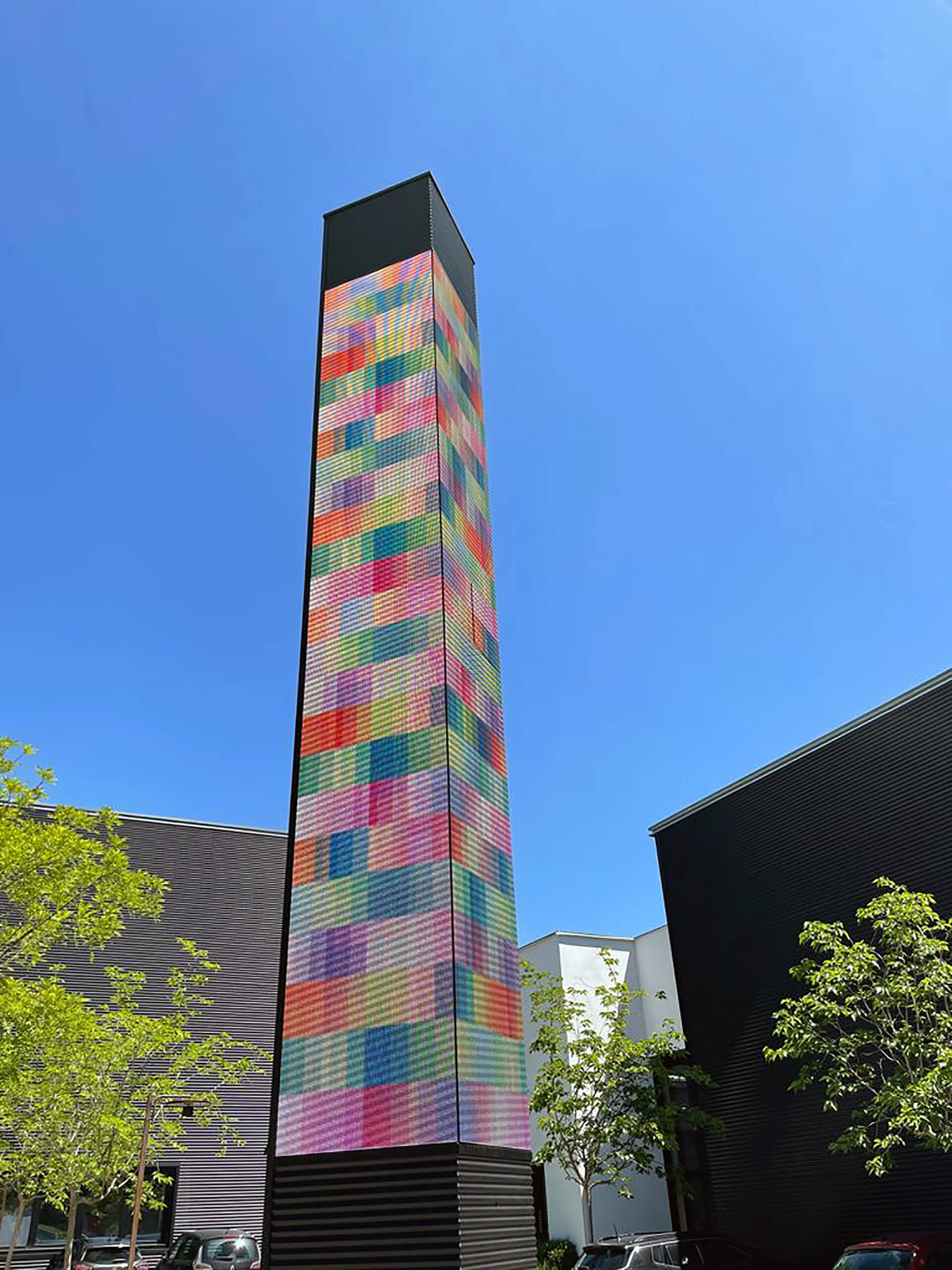 videomobile_led screen_mercato dooh_steel pool bologna